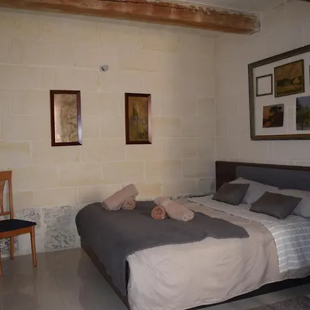 St George Of Lydda Bed & Breakfast Victoria