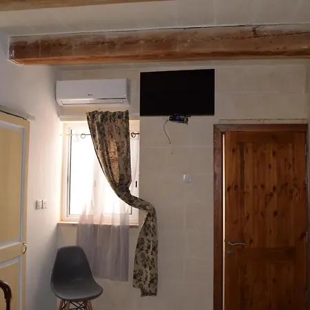 St George Of Lydda Bed & Breakfast *