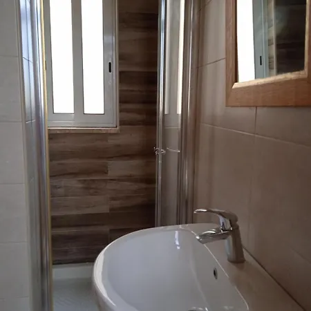 St George Of Lydda Bed & Breakfast Victoria