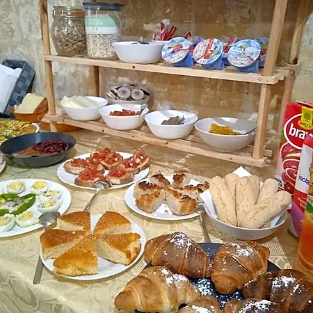 住宿加早餐酒店 St George Of Lydda 维多利亚